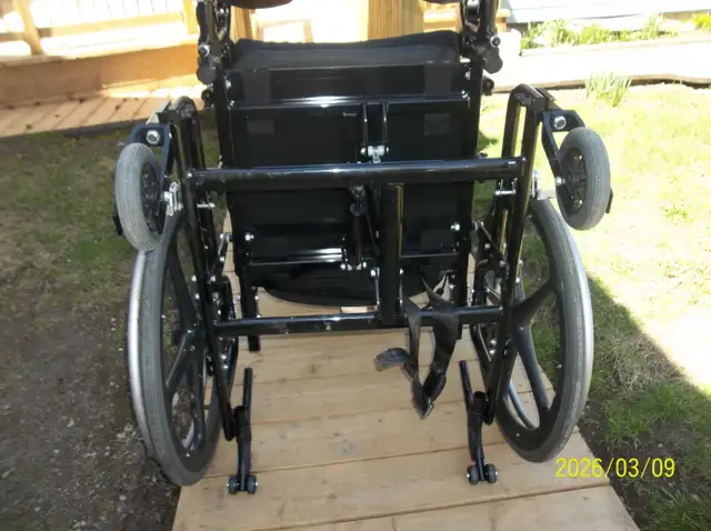 Power Plus Mobility Wheel Chair Private Sale Model # S T P 46605 - Photo 7