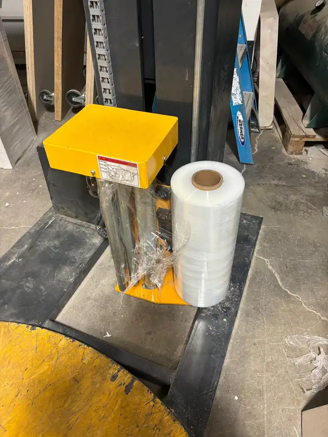 Wholesale Machine Stretch Wrap Pallet Wrap 20' x 6500' , 65 GA - Photo 3