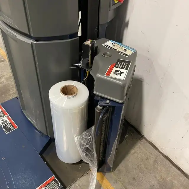 Wholesale Machine Stretch Wrap Pallet Wrap 20' x 6500' , 65 GA - Photo 2