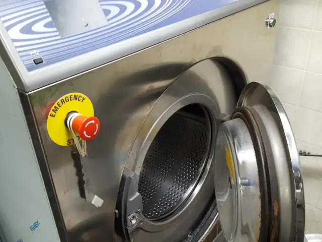 Dry Cleaning Depot Equipment Liquidation - Photo 4