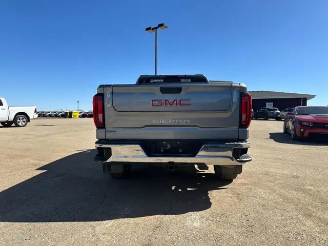 2024 GMC Sierra 1500 SLT - Photo 6