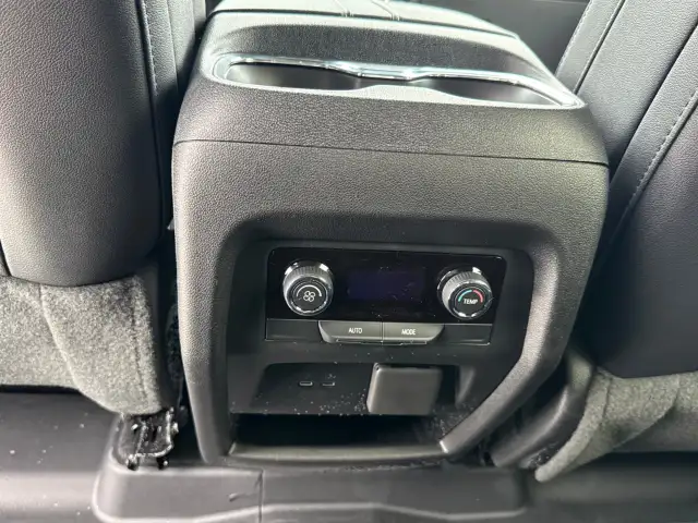 2026 Chevrolet Traverse - Photo 25