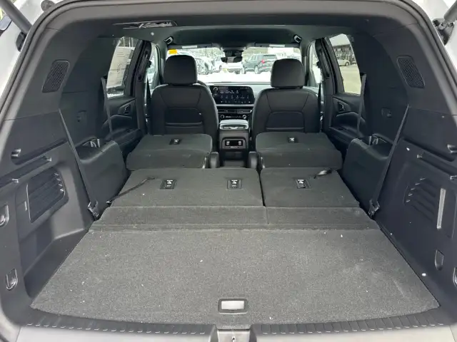2026 Chevrolet Traverse - Photo 26