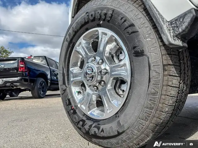 2026 Ram 3500 Big Horn | 6.4L V8 Hemi | Engine Block Heater - Photo 10