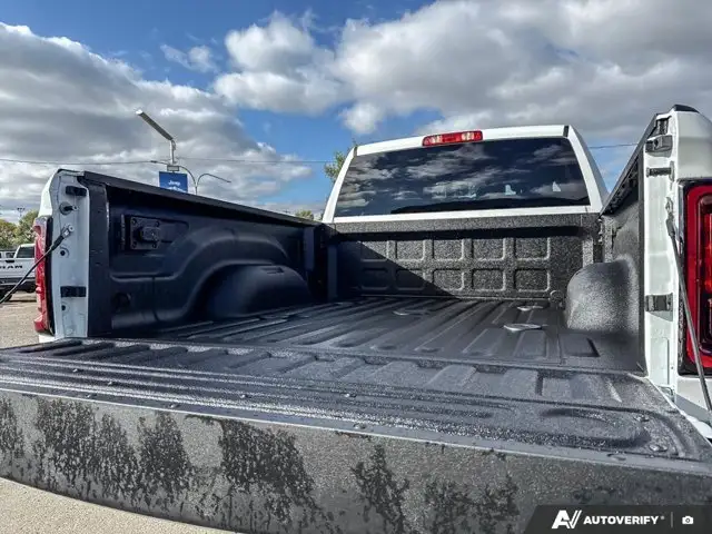 2026 Ram 3500 Big Horn | 6.4L V8 Hemi | Engine Block Heater - Photo 16