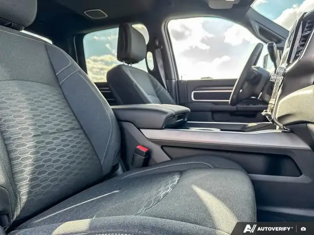 2026 Ram 3500 Big Horn | 6.4L V8 Hemi | Engine Block Heater - Photo 26