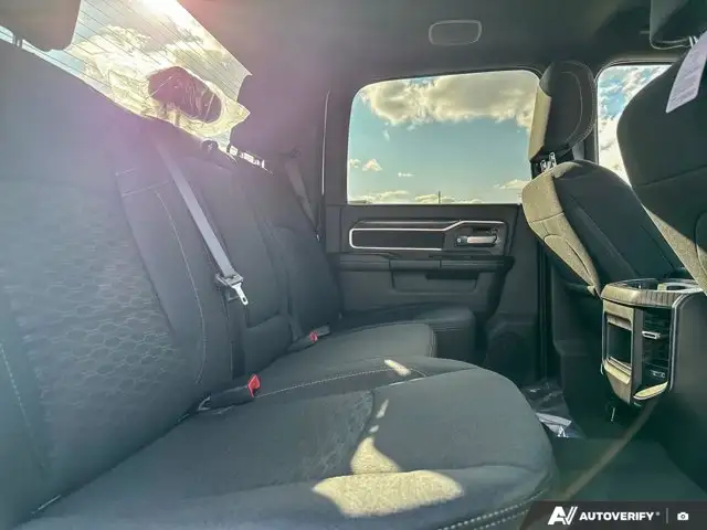 2026 Ram 3500 Big Horn | 6.4L V8 Hemi | Engine Block Heater - Photo 27
