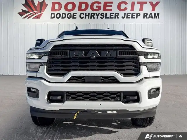 2026 Ram 2500 Black Express | 6.4L V8 Hemi | GPS Navigation - Photo 9