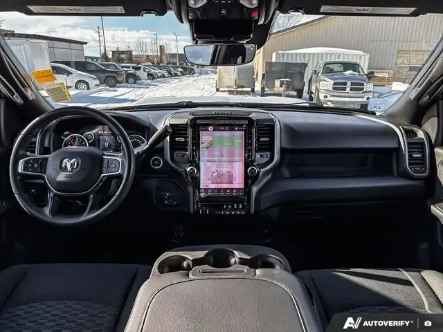 2026 Ram 2500 Black Express | 6.4L V8 Hemi | GPS Navigation - Photo 28