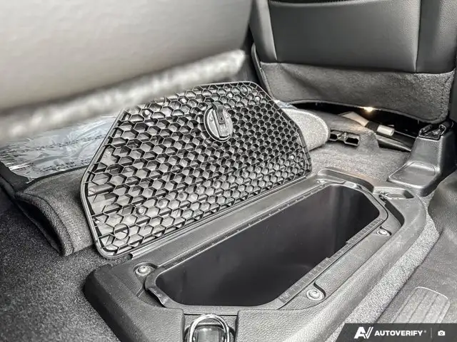 2025 Ram 1500 Sport | Bed Utility Group | Heated & Ventilated - Photo 30