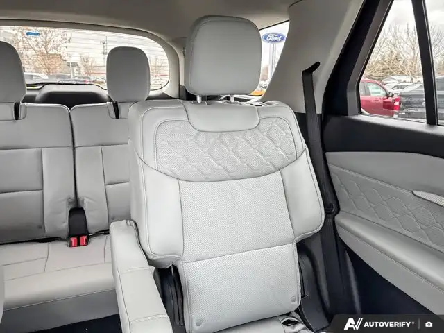 2026 Ford Explorer Platinum - Photo 14