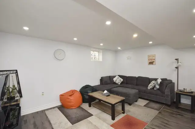 2BR basement apartment - Northwest Brampton - Photo 2