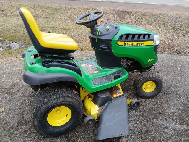 JOHN DEERE D140 (MAGNETIC HILL AREA)