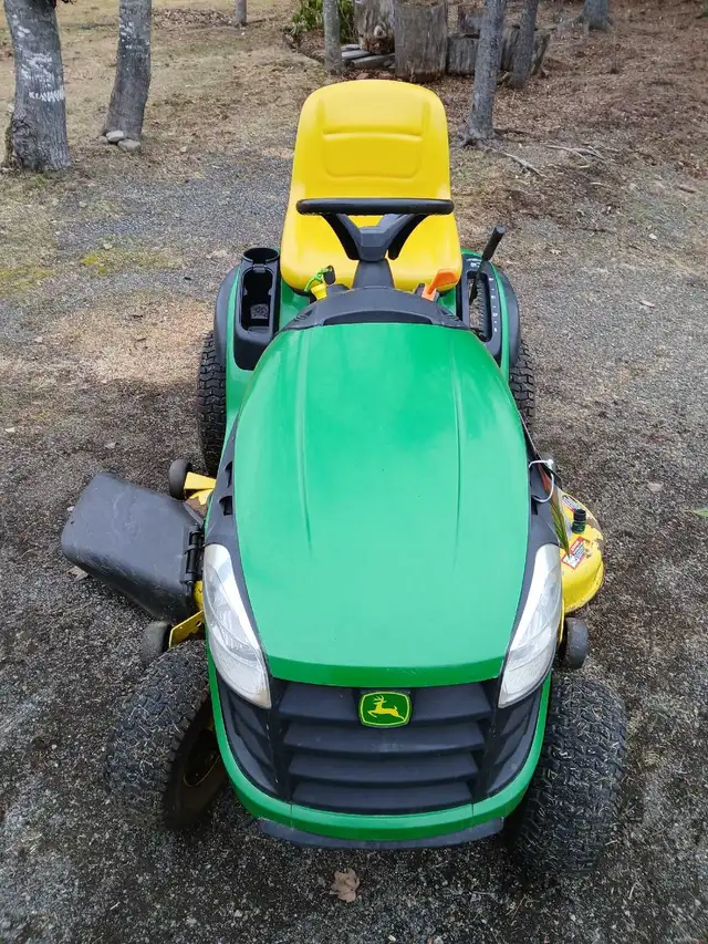 JOHN DEERE D140 (MAGNETIC HILL AREA) - Photo 2