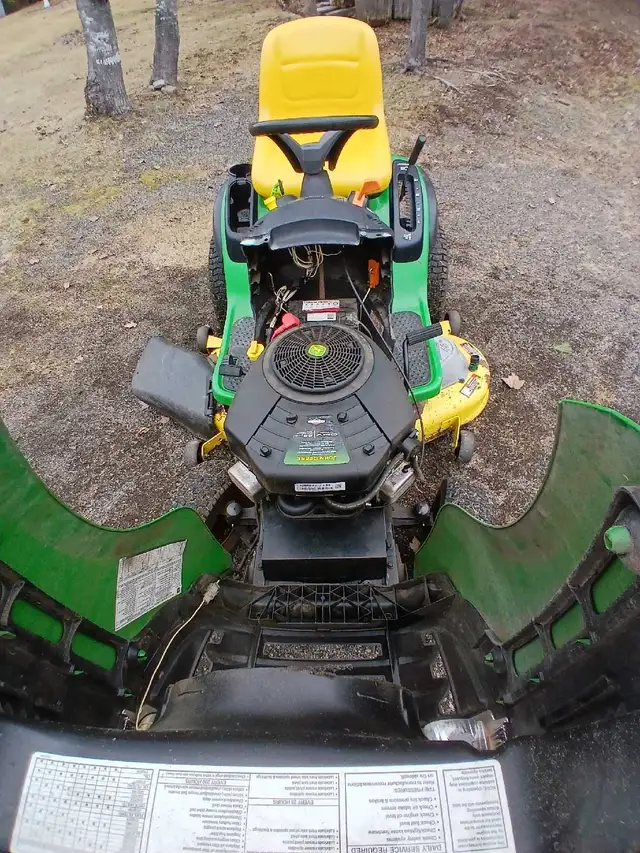 JOHN DEERE D140 (MAGNETIC HILL AREA) - Photo 4