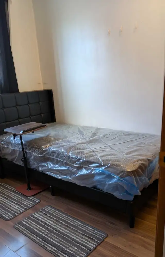 ROOM FOR RENT - Photo 3