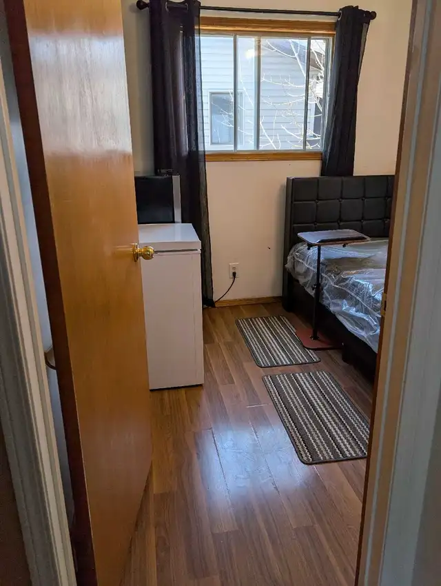 ROOM FOR RENT - Photo 6