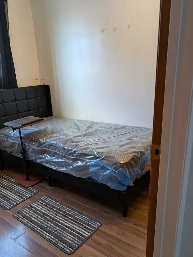 ROOM FOR RENT - Photo 9