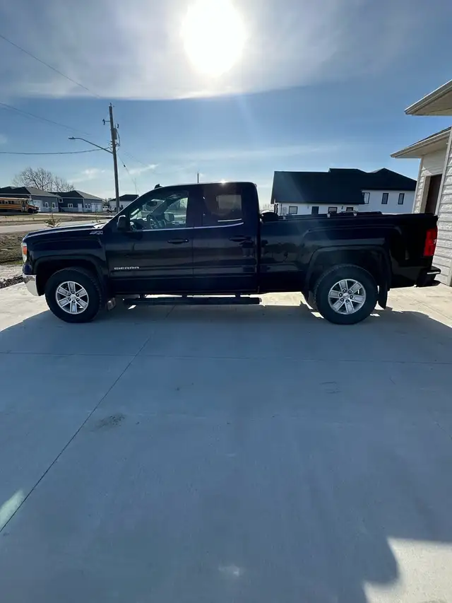 2014 GMC Sierra 1500 SLE Z71 - Photo 2