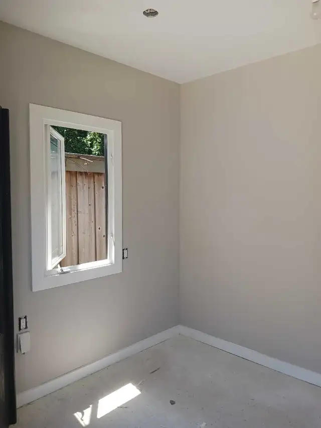 Painter/ Taper - Photo 2