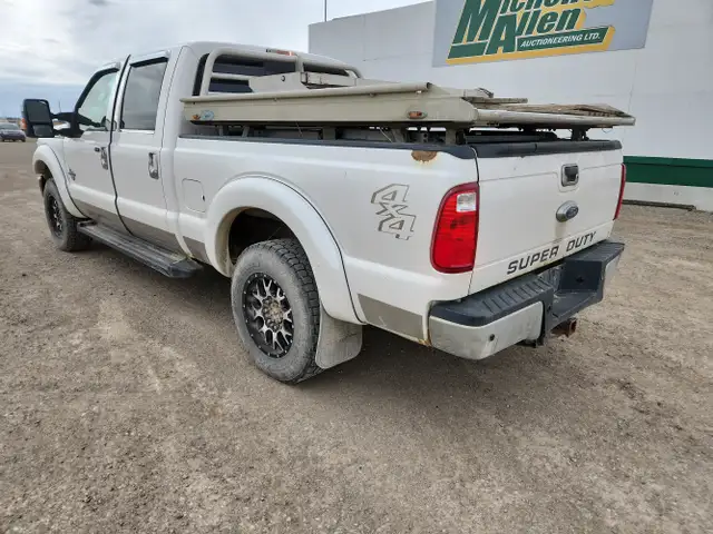 2013 Ford F-250 Super Duty - Photo 3