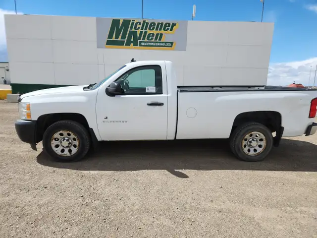 2012 Chevrolet Silverado 1500 - Photo 2
