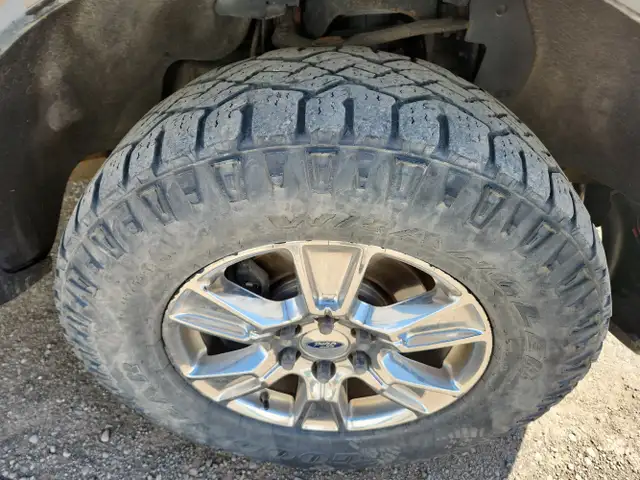 2011 Ford F-150 - Photo 12