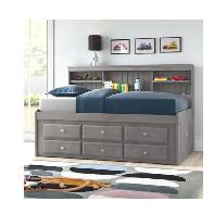 LIT EN BOIS MASSIF NEUF.     Caplan.