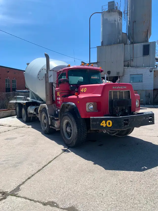 Concrete Ready Mix Trucks for sale - Photo 2