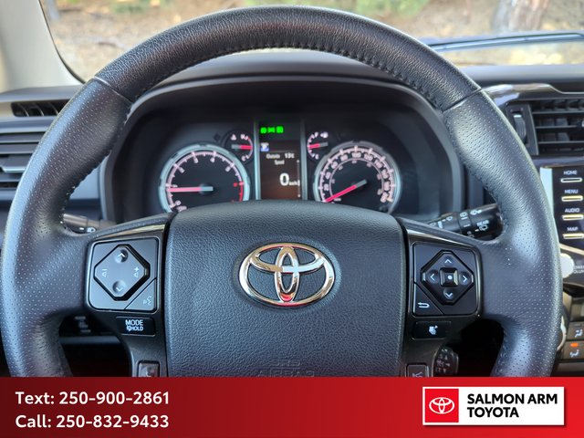 2021 Toyota 4Runner 4x4, CERTIFIED, NEW FRONT AND REAR BRAKES... - Photo 14