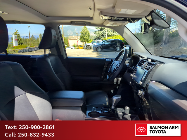 2021 Toyota 4Runner 4x4, CERTIFIED, NEW FRONT AND REAR BRAKES... - Photo 22