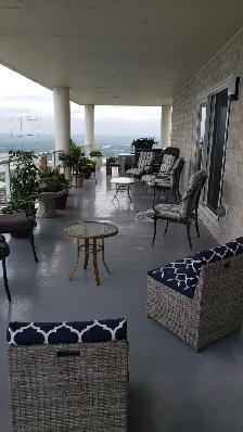 Penthouse 2 Bedroom plus Den July 1 - Photo 9