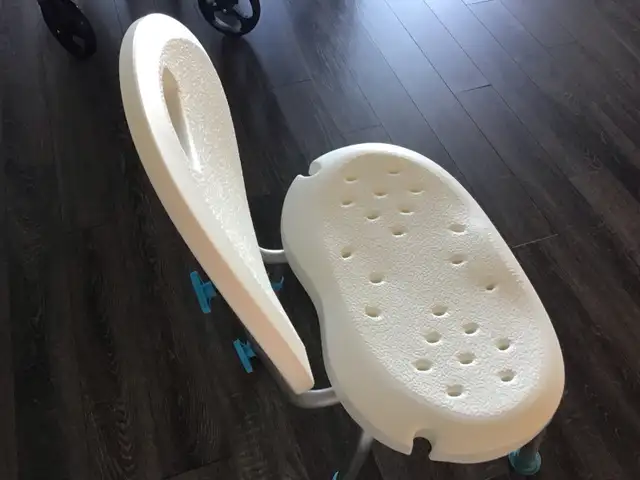 chaise de douche - Photo 2