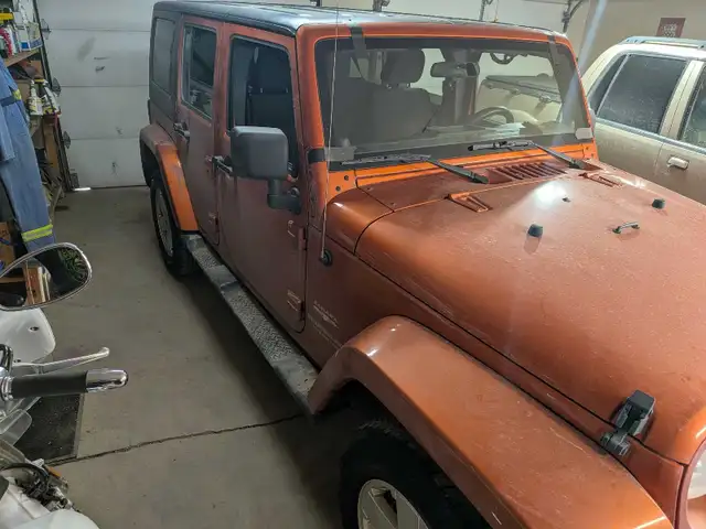 2011 Jeep Wrangler Sierra limited - Photo 2