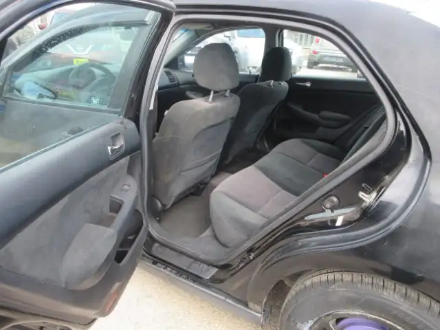 2004 Honda Accord Sdn LX-G Spoiler Brand New Tires FWD - Photo 10