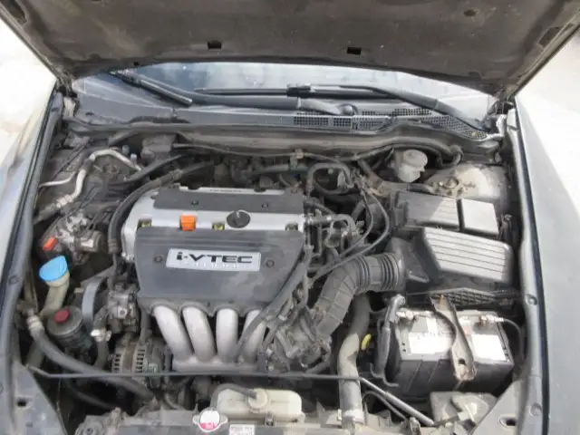 2004 Honda Accord Sdn LX-G Spoiler Brand New Tires FWD - Photo 16