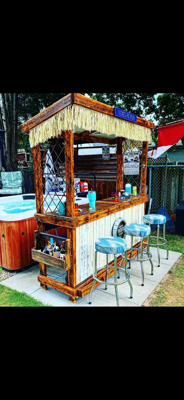 TIKI BAR