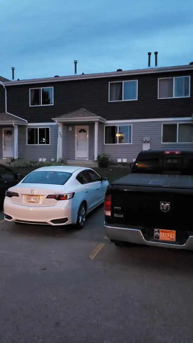 Room for Rent – Ideal for Female Professional or Student - Photo 9