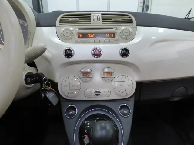 2013 FIAT 500C LOUNGE CONVERTIBLE, AUTO, CUIR, TOUT ÉQUIPÉ!! - Photo 13