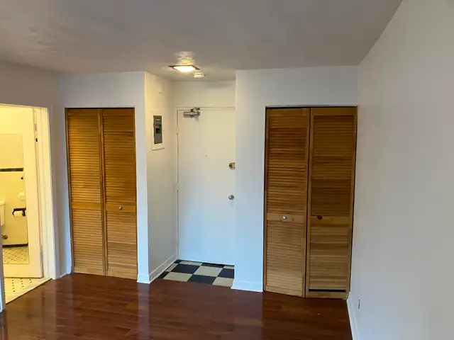 Centretown Bachelor/Studio Apartment for Rent 192 Somerset St W - Photo 9