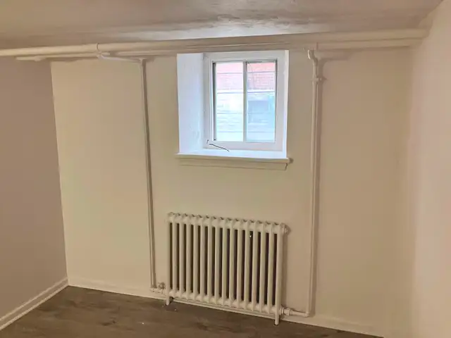 Sandy Hill Basement Bachelor/Studio Apartment for Rent 257 Daly - Photo 8