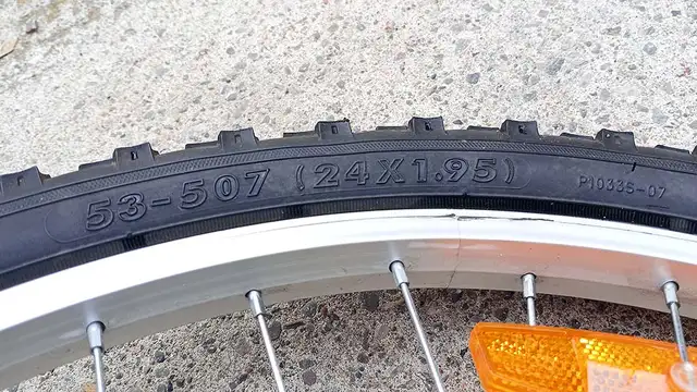 Pair of Supercycle SC1600 Youth MTBs – 24' – Ready to Ride! - Photo 5