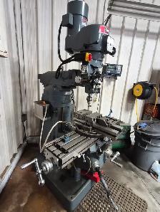DELUXE KING VERTICAL MILLING MACHINE