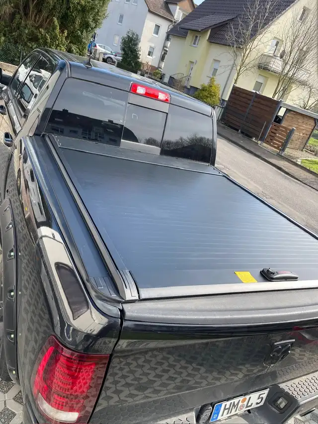Manual Retractable Hard Roll Tonneau Covers for Pick Up Trucks - Photo 6