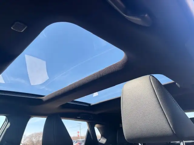 2023 Toyota bZ4X XLE AWD PANORAMIC ROOF -CARPLAY-WARRANTY INCL - Photo 6