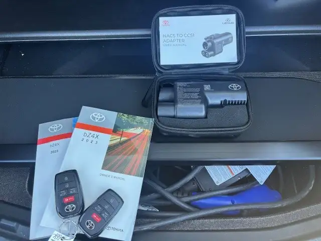 2023 Toyota bZ4X XLE AWD PANORAMIC ROOF -CARPLAY-WARRANTY INCL - Photo 24