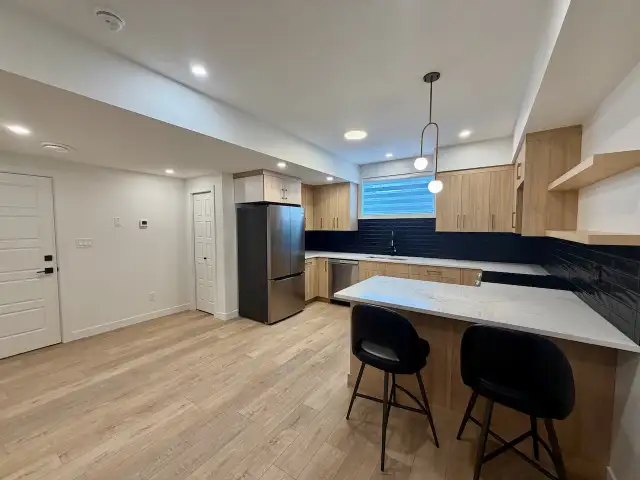 Hearthstone 2 Bed 1 Bath BSMT Suite Sherwood Park