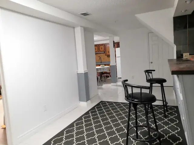 1 big bedroom in separate entrance BSM $1200 - Photo 5