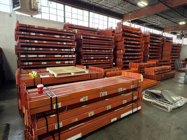 PALLET RACKING - Photo 2