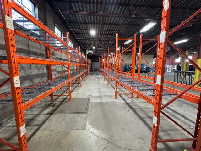 PALLET RACKING - Photo 8